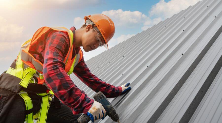 Professional Flat Roofing Installation in Alexander, IL